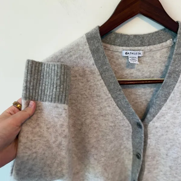 Athleta Women's Grey Westlake Merino Wool Blend Cardigan‎ Sweater Size Small - Image 6