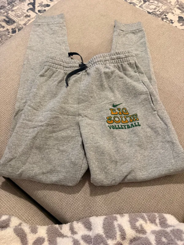Grey sweatpants  - Image 2