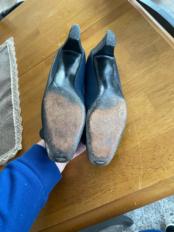 Vintage Blue pumps design by Evins - Image 3