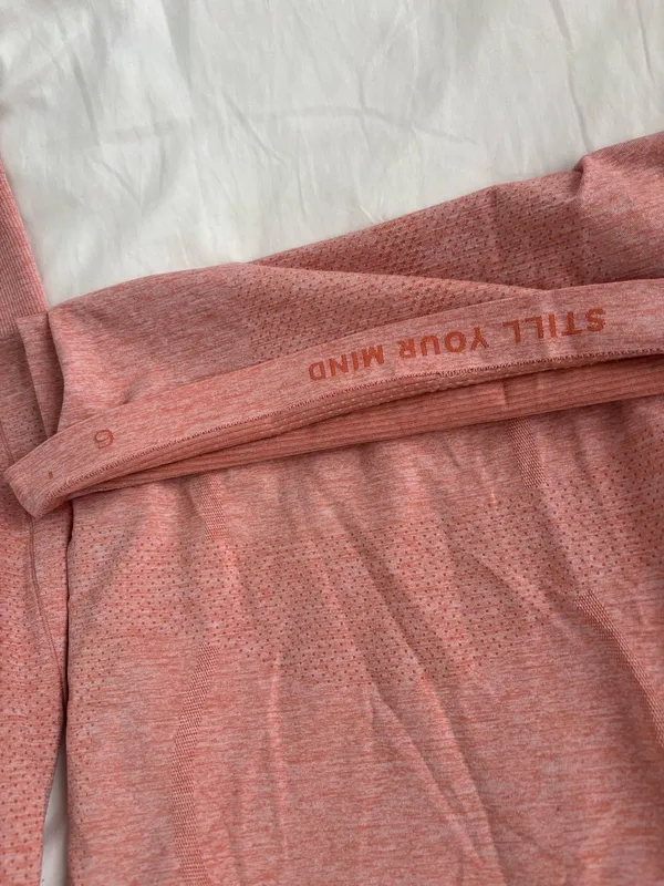 Long Sleeve Lululemon Swiftly Tech - Image 2