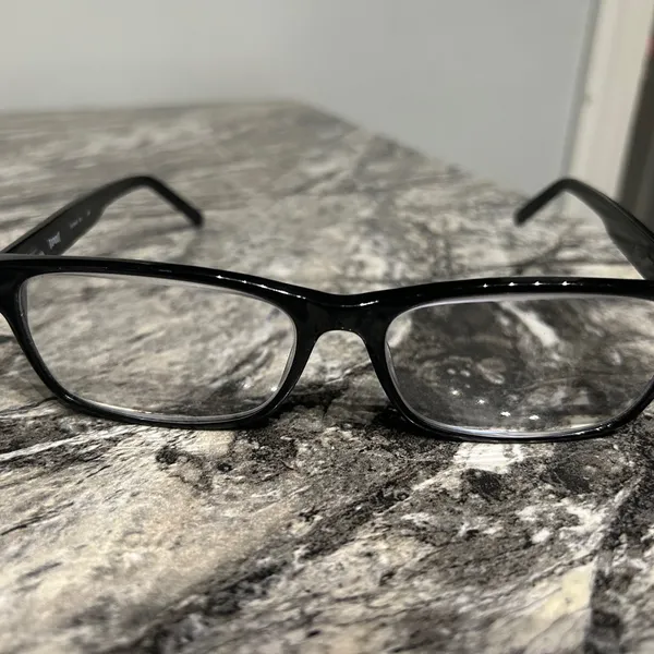 Tapout Black Rectangular Eyeglasses frames and hard case only Unisex - Image 3