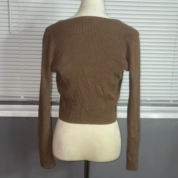 Brandy Melville Brown Knit Sweater - Image 4