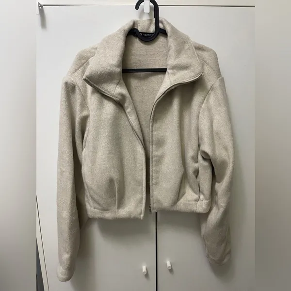 Zara NWT cream soft bomber jacket - Image 9