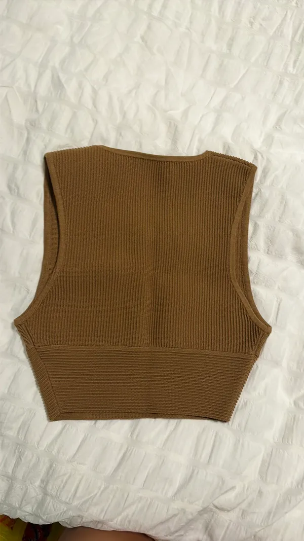 Aritzia Babaton Sculpt Knit Crop - Image 3
