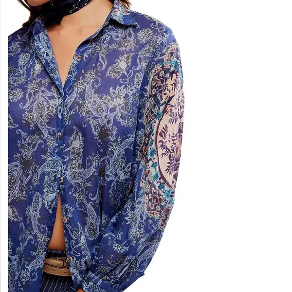 Free people Rose bud paisley print Point Collar Neck .Long Sleeve Blouse - Image 4