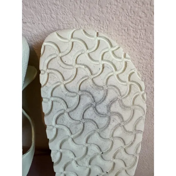 Birkenstock Green Thong Sandals with Buckle Women's US 9 Rubber Logo - Image 7