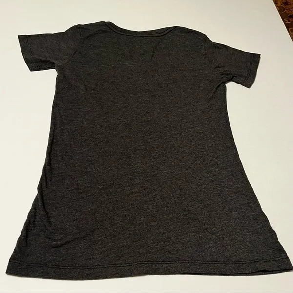 The Mountain Womens Size Small Grey Gray Short Sleeve Shirt Yoga‎ Zen Peaceful - Image 6
