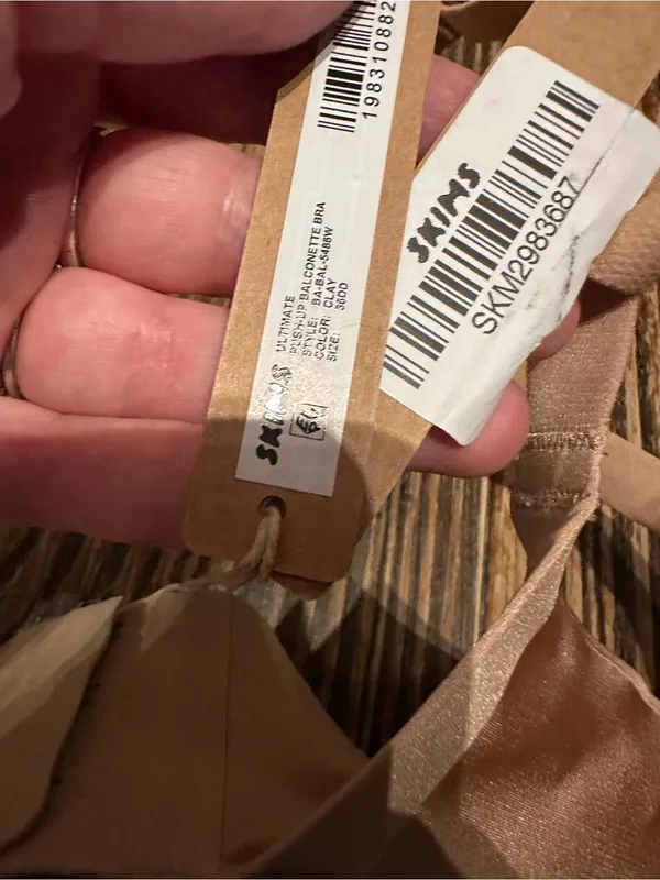 SKIMS NWT Ultimate Push up BALCONETTE bra 36DD Clay - Image 3