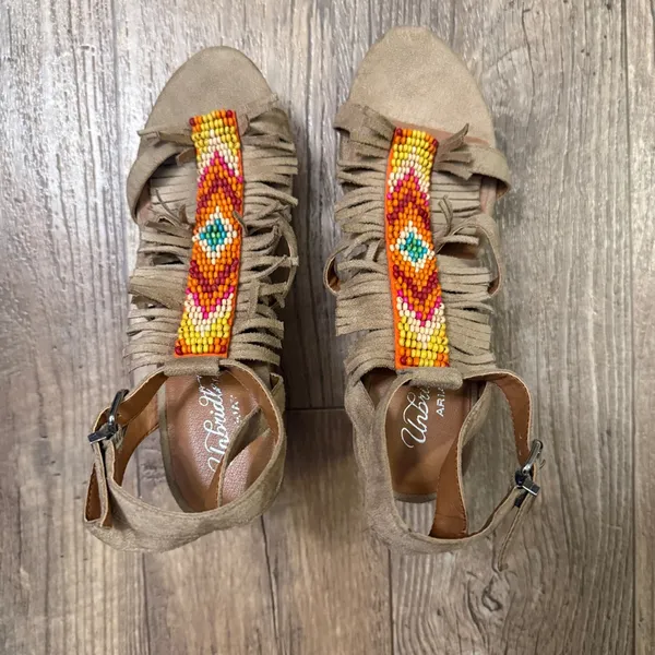 Unbridled by Ariat Beaded Tan Wedge Sandals 8 - Image 2