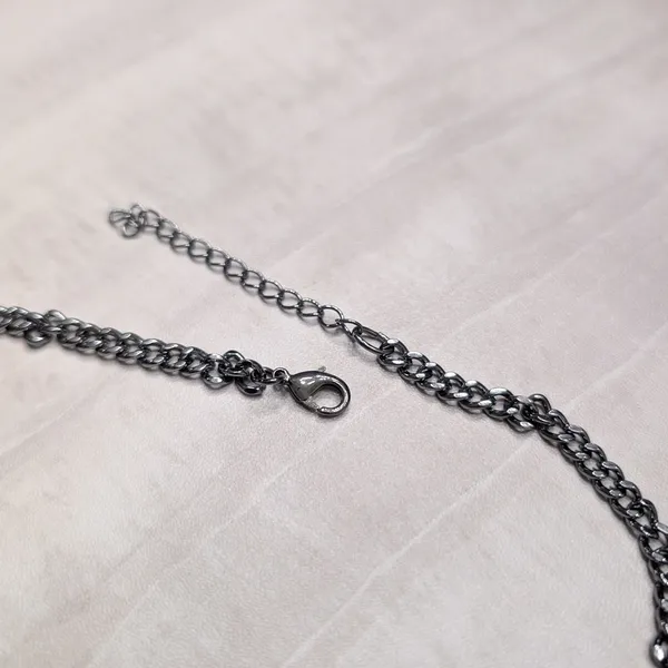 Stunning Bib Necklace Statement Large Chunky Black & Dark Silver Tone - Image 6