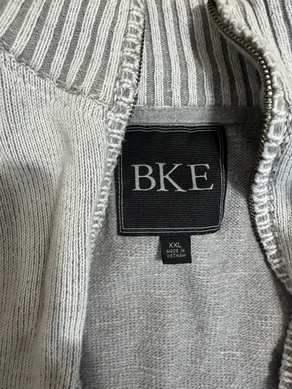Buckle Zip up jacket - Image 3