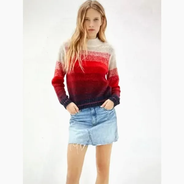 Red Ombre Long Sleeve Mock Neck Soft American Eagle Outfitters Sweater size M - Image 2
