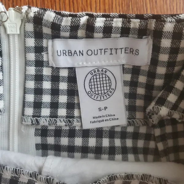 Urban Outfitters Classic Black and White Gingham Checkered Skirt Size Small Pock - Image 5