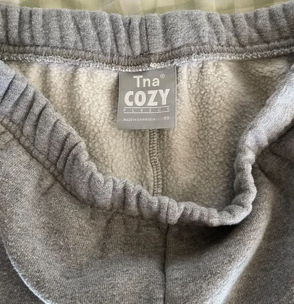 aritzia tna cozy grey sweat shorts - Image 2