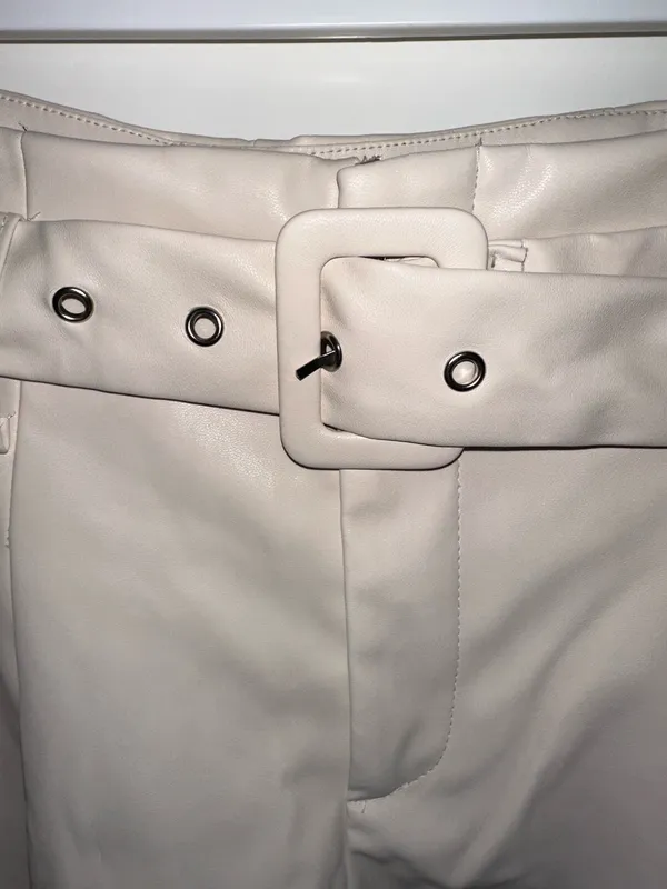 DO+BE White leather shorts - Image 4