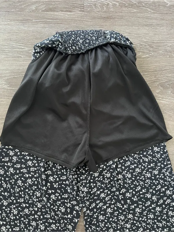 TRIXXI Black Floral Wide Leg Jumpsuit Puff Sleeve Smocked Back S - Image 9