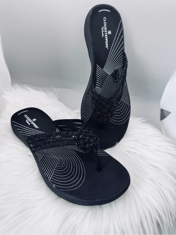 Clarks Breeze Gem Black Flip Flop Slides Size 9 Sparkly Studs vacation glitter - Image 2