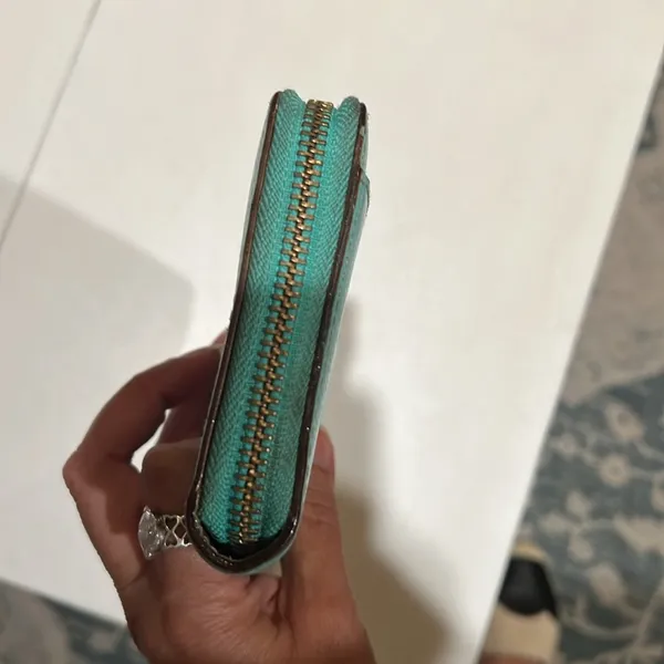 Kate Spade zip around wallet - Image 5