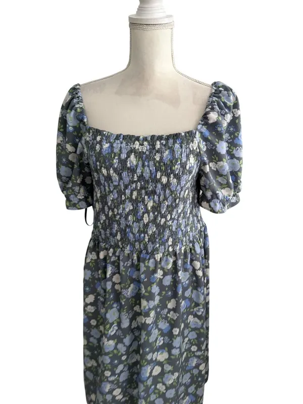 ANN TAYLOR LOFT Blue Floral Smocked Sundress Size Large - Image 4