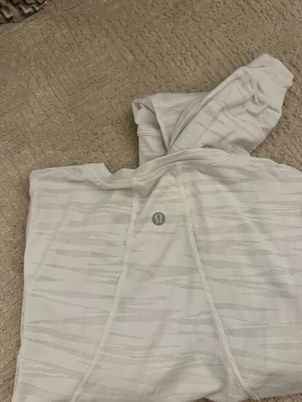 Lululemon Long sleeve  - Image 3