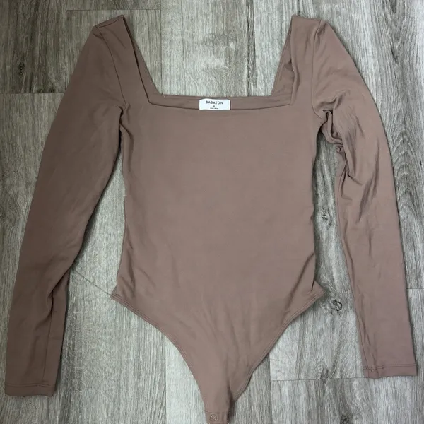 Babaton Light Brown Longsleeve Bodysuit Fitted Contour Aritzia Size Small - Image 2