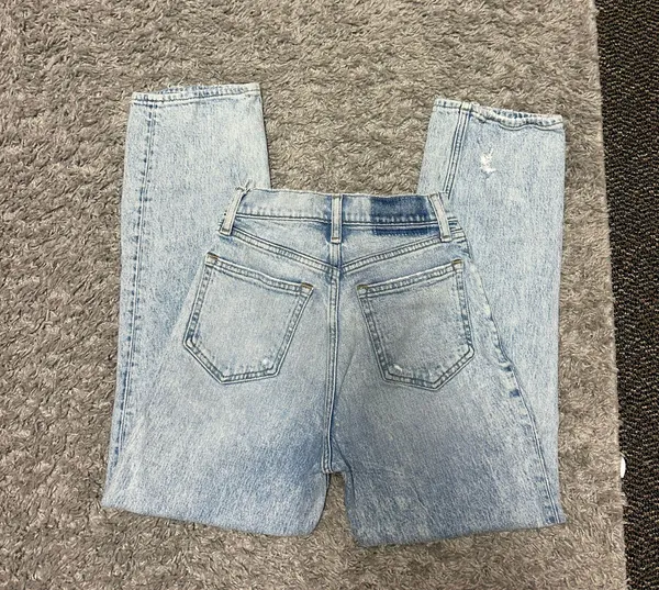 Abercrombie Jeans - Image 2