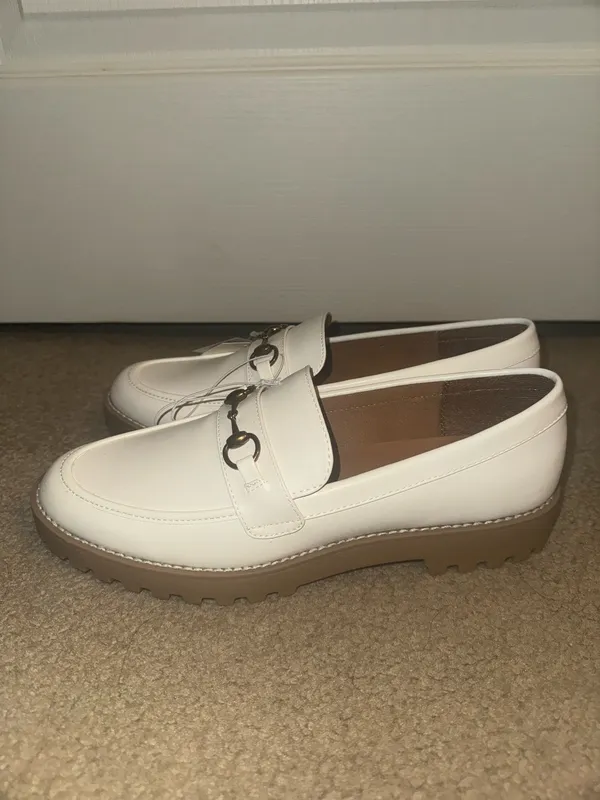 White target a new day loafers with gold chain accent nwt - Image 3