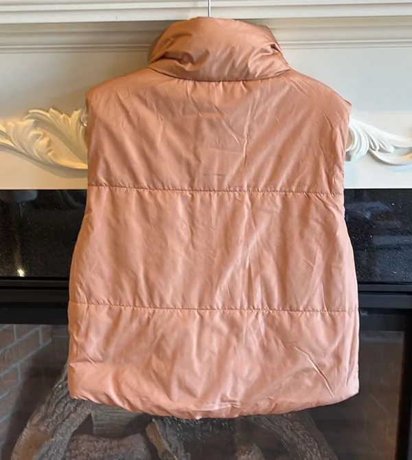Vine and Valley Puffer Vest Reversible Cozy Zip Jacket Beige Tan Womens M New - Image 9