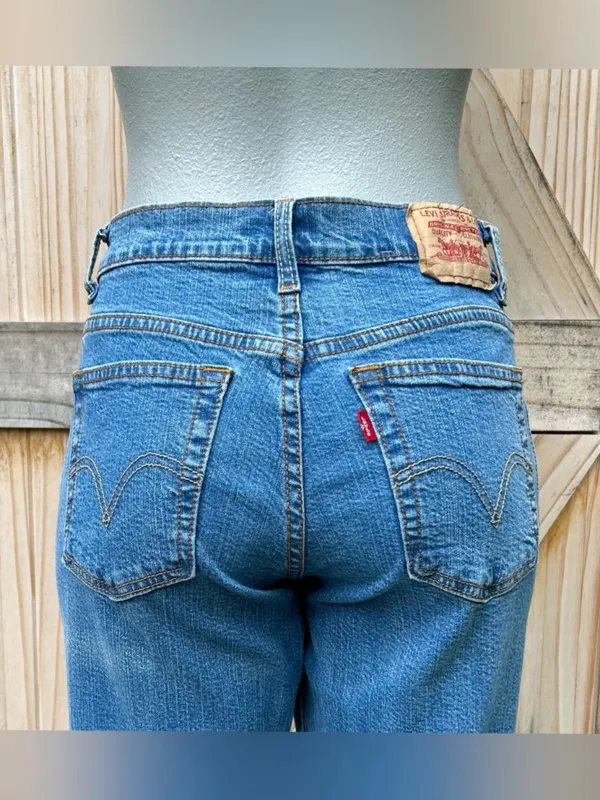 Vintage Y2K Levis 550 Stretch Denim Mid Rise Boot Cut Jeans~6~ - Image 3