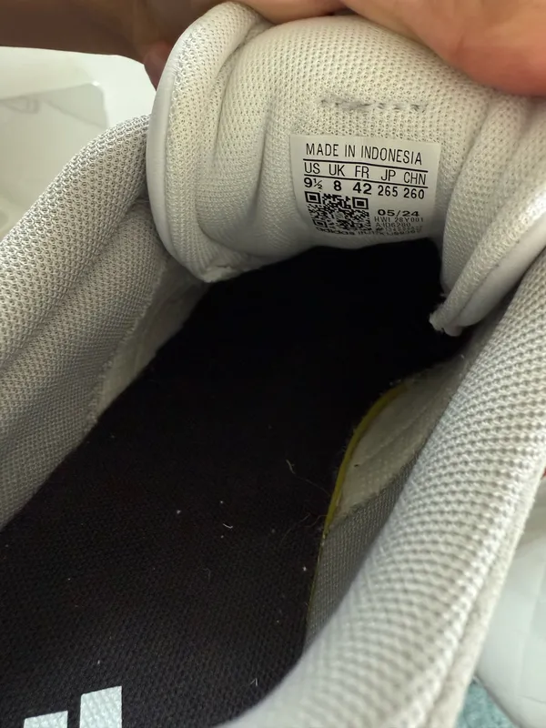 Adidas Sneakers  - Image 5