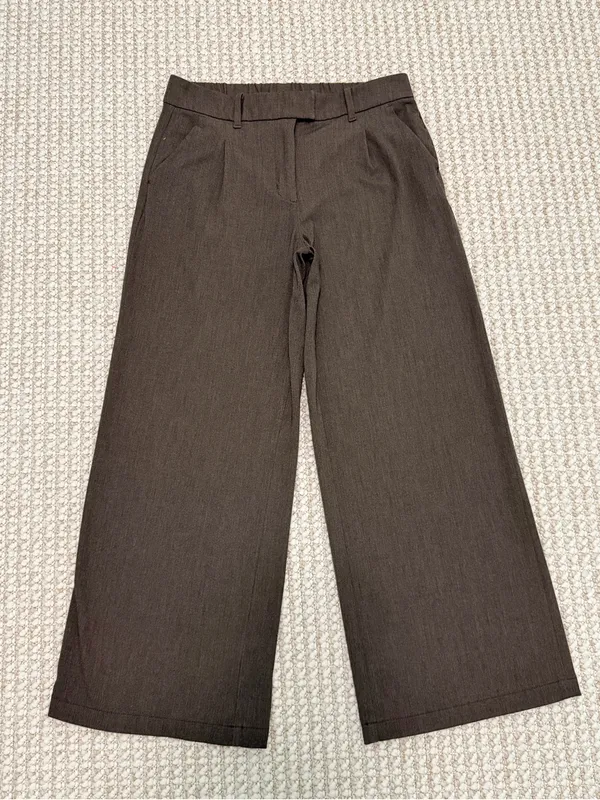 American Eagle wide leg trouser dress pants size 10 brown - Image 3