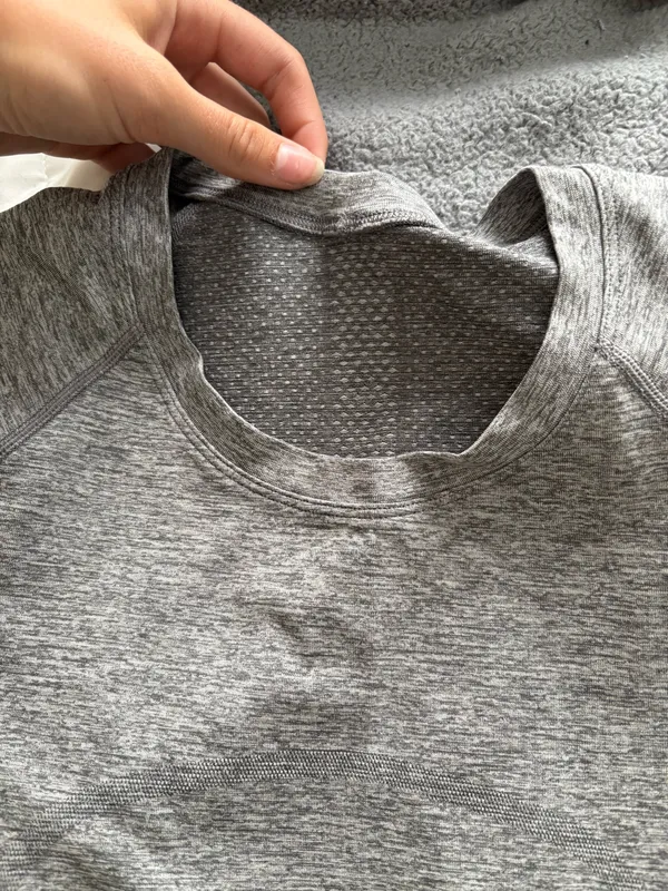 Lululemon Swiftly Tech Short Sleeve - Image 3