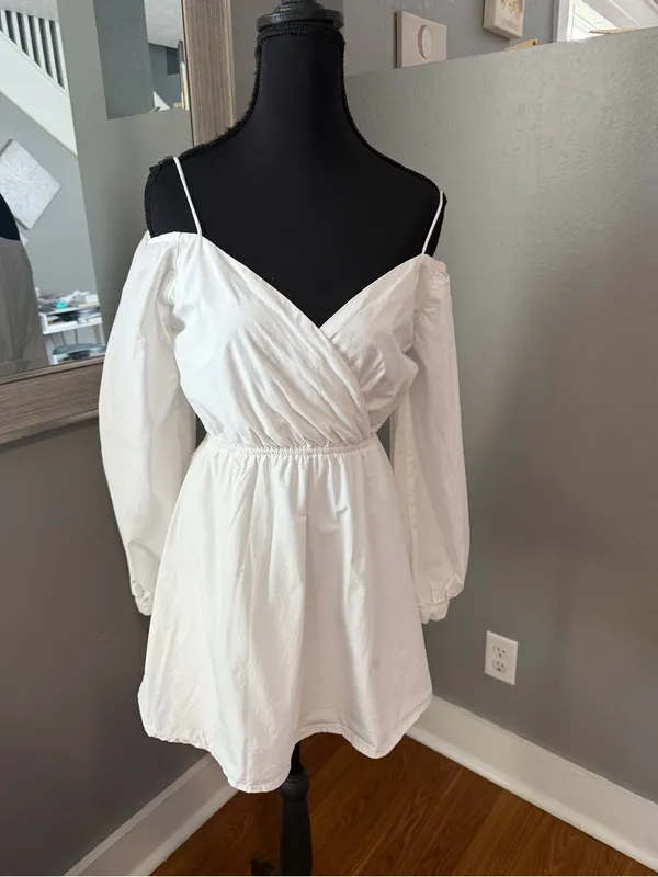 superdown x Revolve Leia Off Shoulder White V Neck Cotton Mini Dress XS - Image 2