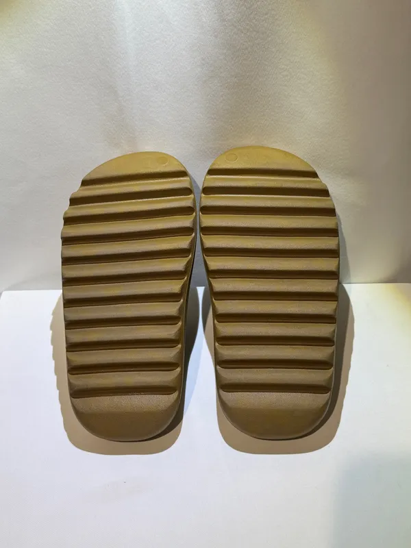 Yeezy Slides Adidas Ochre Brown 6 - Image 10