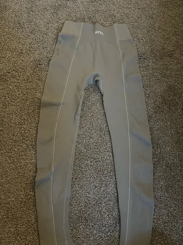 AYBL Seamless Leggings - Image 2