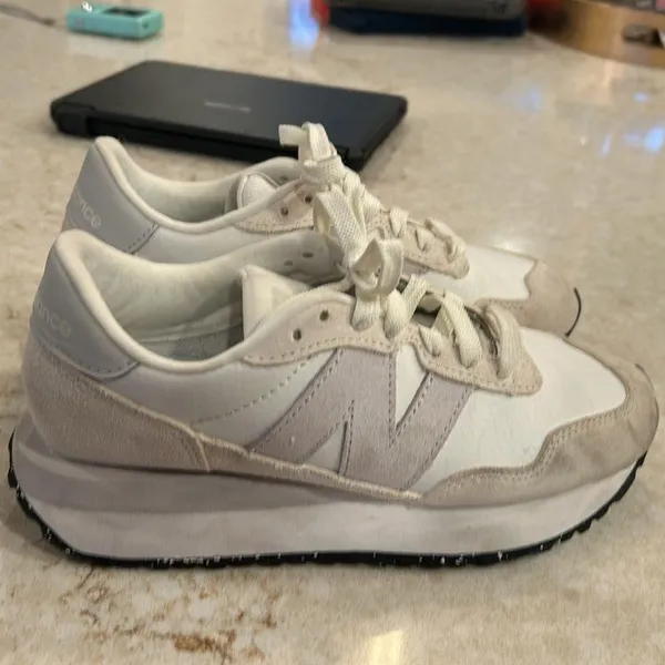 New balance 237 white gray matter size 6 new - Image 7