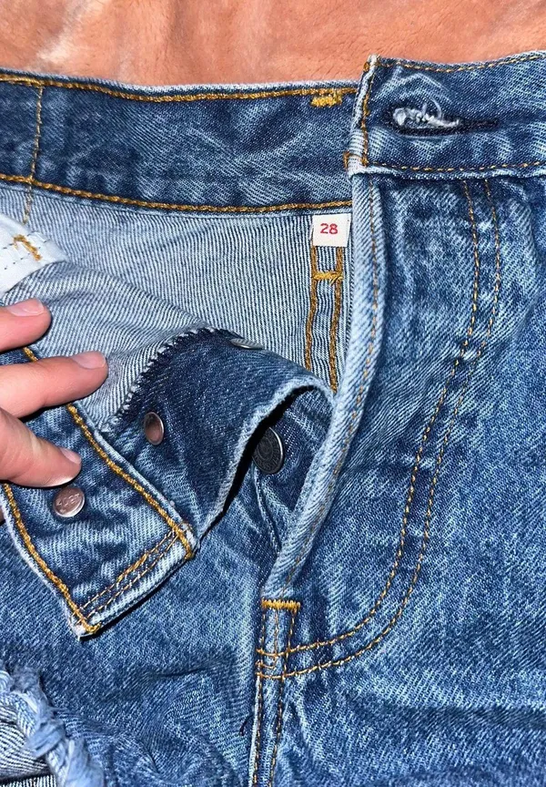 Levi's Shorts - Image 4