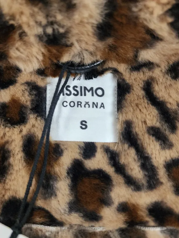 Black Faux Leather Moto Jacket with Leopard Faux Fur Accent - Image 2