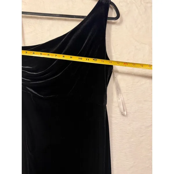 Azazie Black Velvet One Shoulder Maxi Dress Gown‎ Women Size A8 Ruched Formal - Image 6
