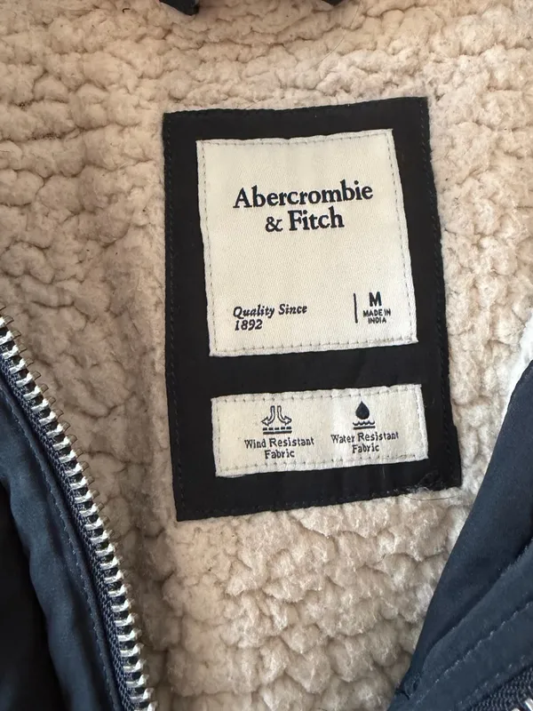 Abercrombie & Fitch Black Hooded Puffer Parka Faux-Fur Trim Sherpa Lined size M - Image 3