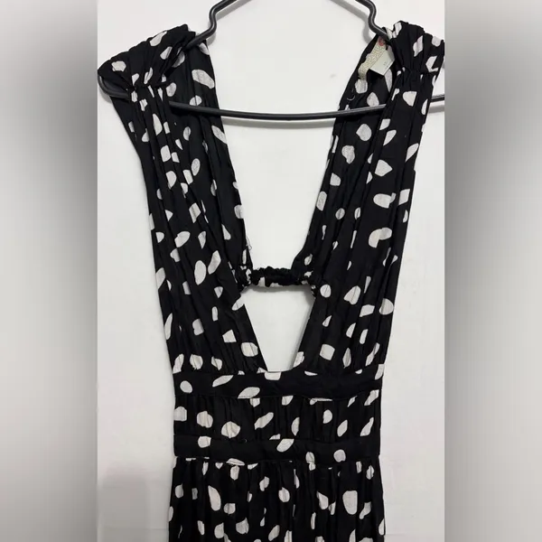 GB Black & White Polka Dot Maxi women’s size XS Dress Deep V Open Back(E47)✨ - Image 15