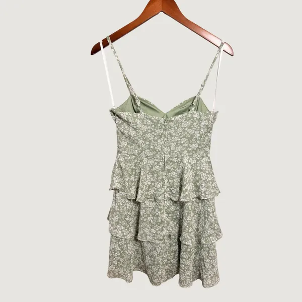 By & By Sage Green Floral Tiered Ruffle Mini Dress Sweetheart Neck Size M - Image 5
