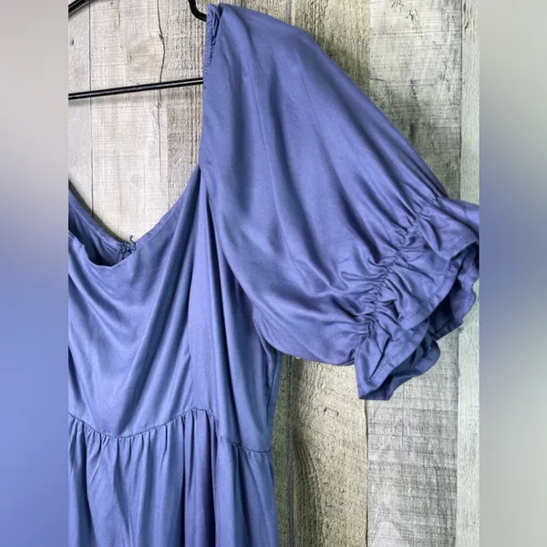 Beyond Words (Flawed with a Stain…looks like water marks) Size XL Chambr… - Image 3
