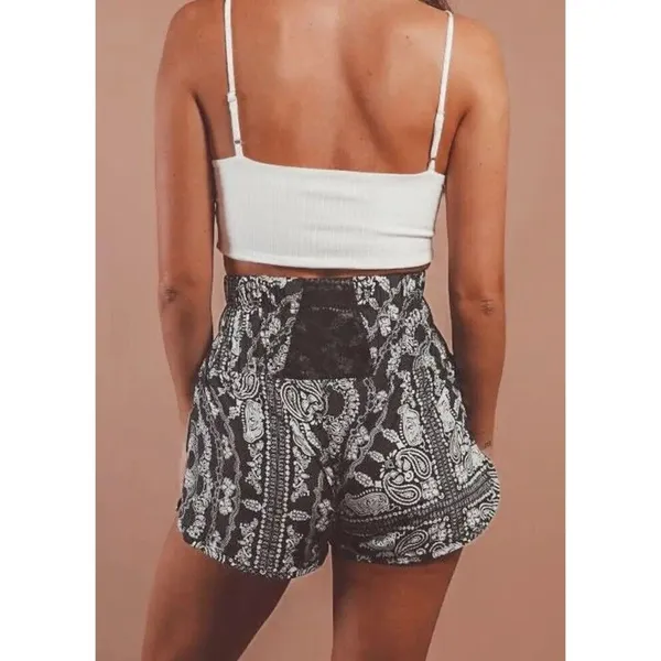 Free People Size Small The Way Home Black White Bandana Paisley High Rise Shorts - Image 3