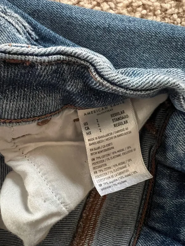 American Eagle Boyfriend Jeans - Image 6