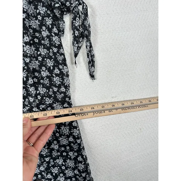 Blu Pepper Womens Dress Medium Floral Black White Lined V-Neck Knee Length‎ - Image 7