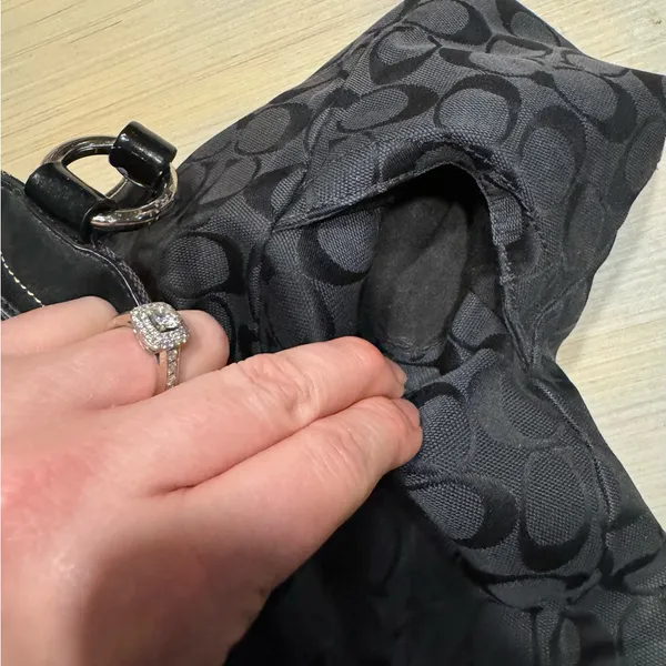 🛍❤️‍🔥 COACH black Signature Monogram Handbag Patent Leather Handle Large Tote - Image 14