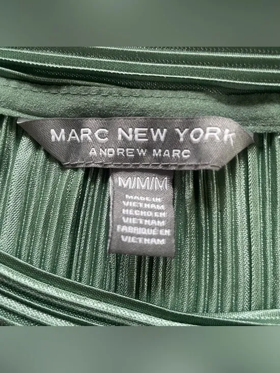 Marc New York Mint Green Textured Blouse size M - Image 2