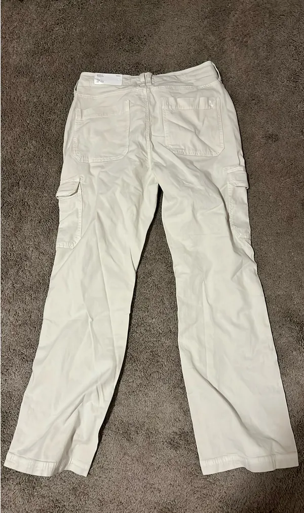 American Eagle Jeans - Image 3