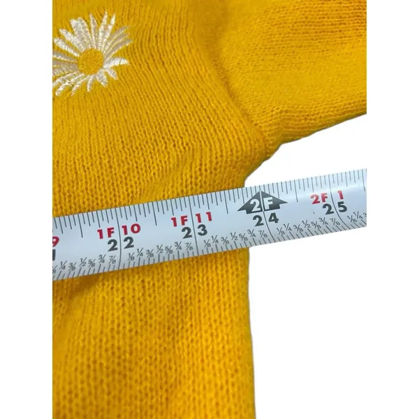 Sunshine Yellow Daisy Embroidered Button Front Cardigan Sweater M Short/Cropped - Image 8